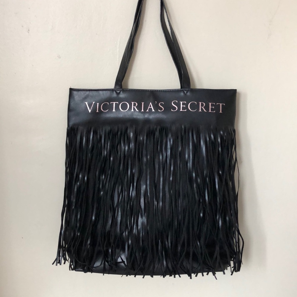 VICTORIA’S SECRET Fringe Tote - Picture 1 of 2